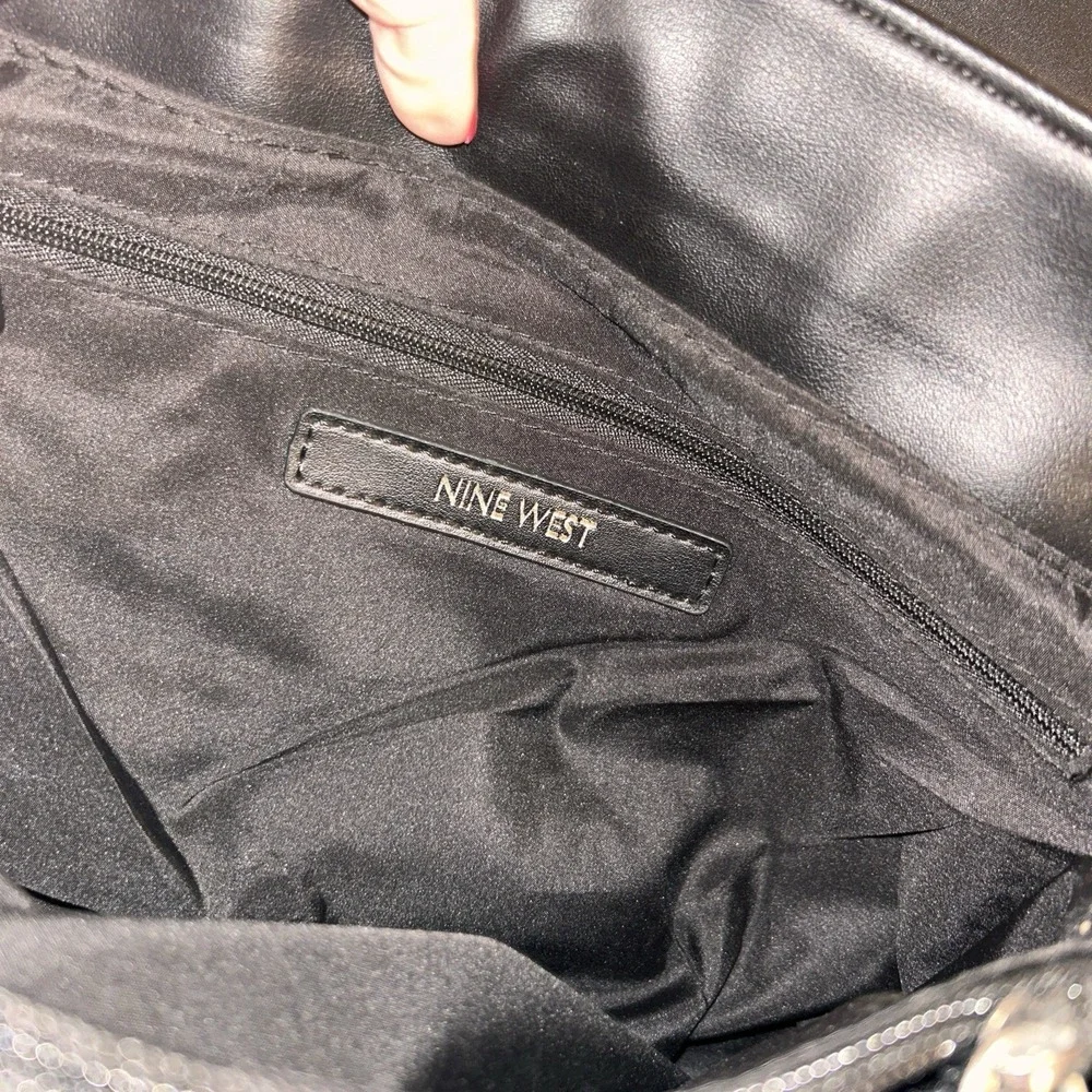 Nine West Leisha‎ Black Purse Double Strap Silver Medium Embossed